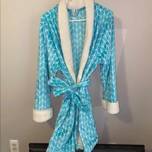 Fuzzy Bath Robe
